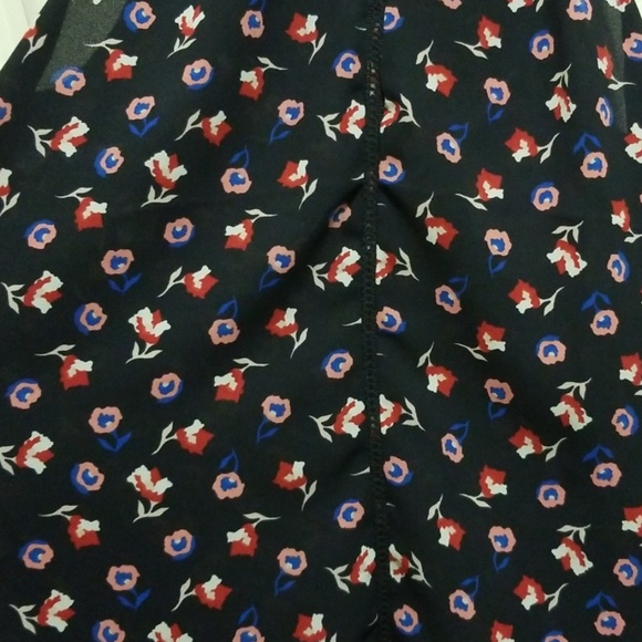 Floral tank top - Picture 3 of 5